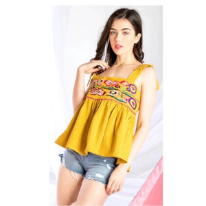 🆕 Altar’d State Embroidered Top, medium